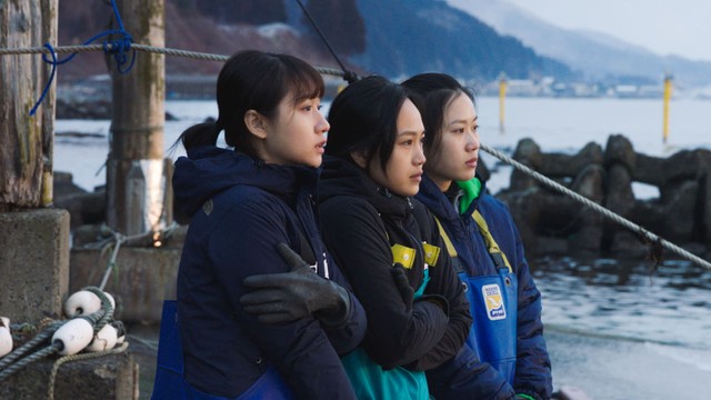 映画「海辺の彼女たち」（監督：藤元明緒）より