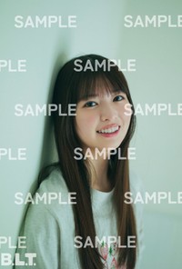 「B.L.T.graduation2026中学・高校卒業」セブンネットショッピング購入特典ポストカード【小川彩（乃木坂46）】
