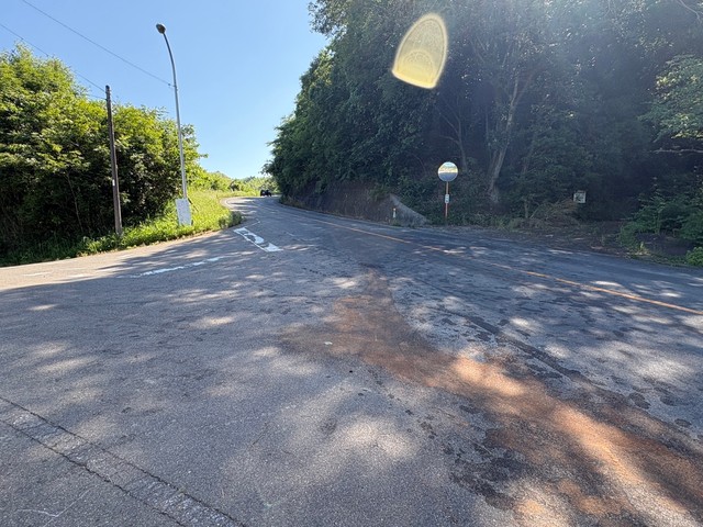 三豊市で乗用車と軽自動車が正面衝突　男性が死亡　香川