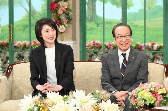 「徹子の部屋」に出演する（左から）天海祐希、小日向文世＝テレビ朝日提供