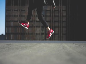 スマホを閉じたら今まで鈍っていた感覚が蘇ってきた。おかえり、私