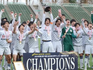 東洋大・稲村隼翔と新井悠太　はい上がった前橋育英コンビ、インカレ初優勝の原動力に