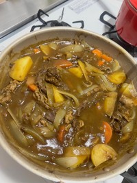 こちらが出来上がったカレー（林よしこさん提供）