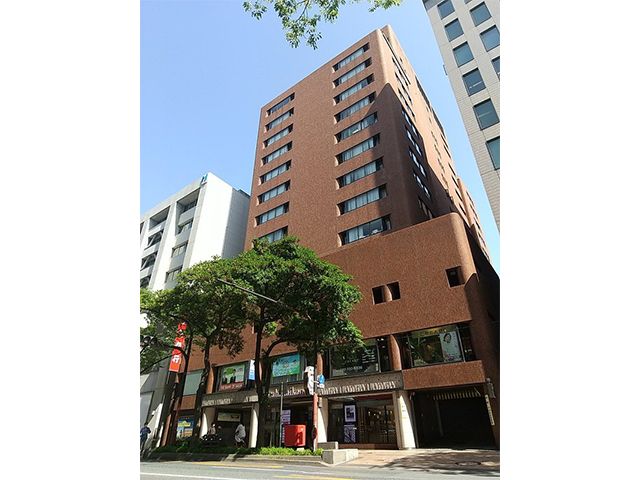 191613 弁護士法人本江法律事務所 会議中