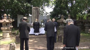 地震被害の伊達家墓所で慰霊祭　修復が完了し一般公開が再開