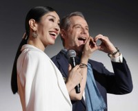 アンミカ（左）とセオドール・ミラ－氏＝2026年3月