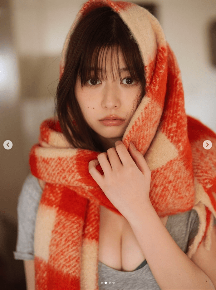 「FLASH」（26年4月7日発売号）に登場した冴木柚葉のオフショット　本人のインスタグラム（@yuzuha_saeki）より