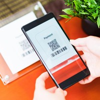 キャッシュレス決済の是非が話題に（show999/stock.adobe.com）