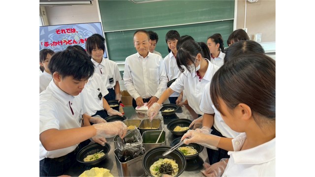 地場産業の魅力を知って　5年目の体験型授業「企業学び楽舎講座」　倉敷市の中学・高校で開催