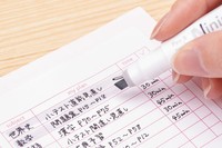 要点を目立たせたいときはマーカーペンで（サンスター文具提供）