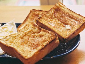 名古屋を好きになれたのは、モーニングのあんバタートーストのおかげ