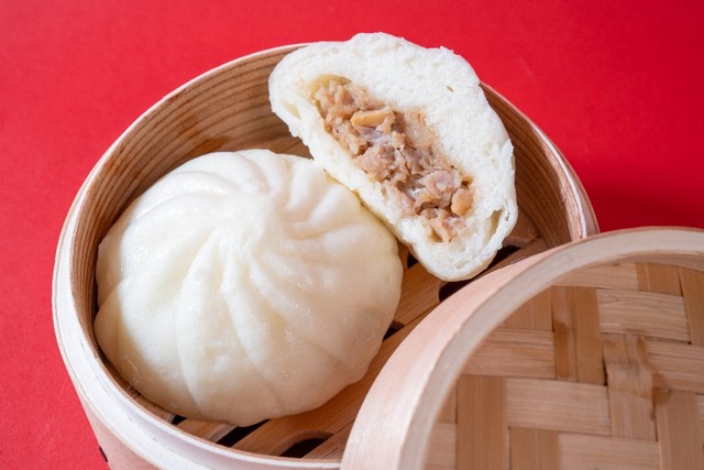 もっちり生地のジューシー肉まん