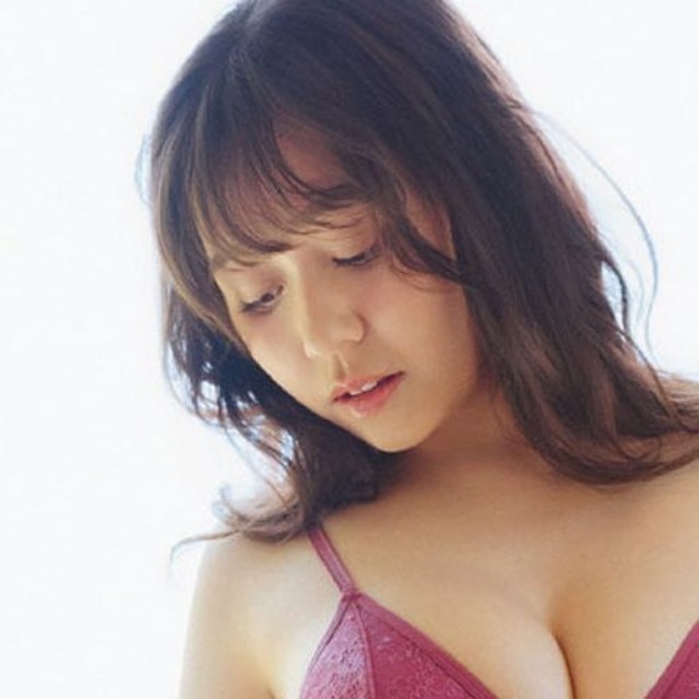 美澄衿依（提供／週刊SPA!編集部　撮影／前康輔　ヘアメイク／市嶋あかね　スタイリング／田中あゆ美）