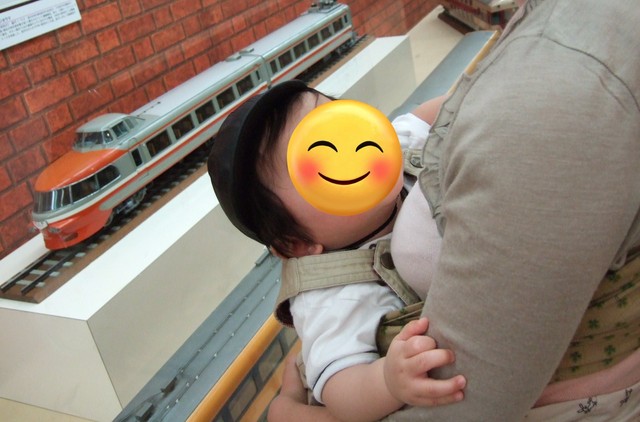 育児期は電車移動に気をつかっていたというさむさん（さむさん提供）