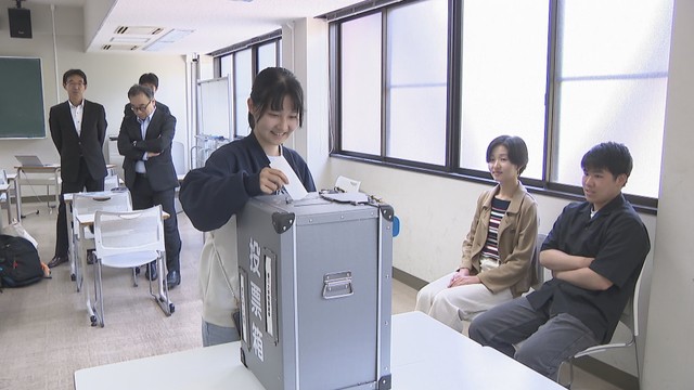 2025年夏の参院選前に　香川大学で模擬選挙