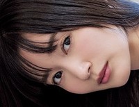 出口亜梨沙（撮影：塩原洋　ヘアメイク：高野雄一　スタイリング：川上舞乃）