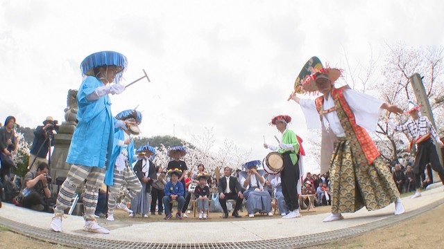 香川県の無形民俗文化財「北条念仏踊」が奉納される　香川・坂出市