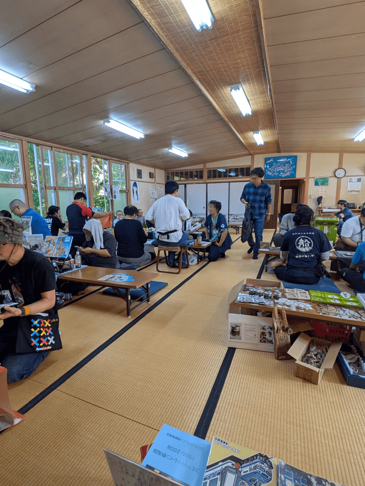 こちらは集会所に設けられた第二会場（局長さん提供）