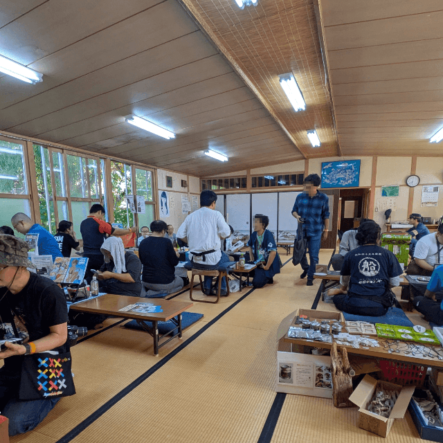 こちらは集会所に設けられた第二会場（局長さん提供）