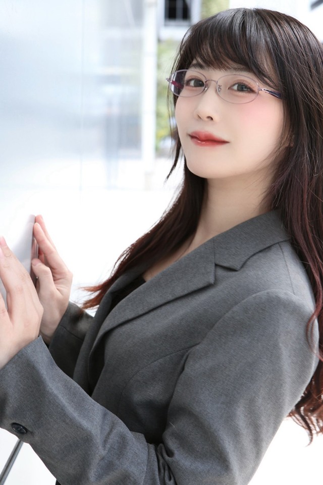 建設インフルエンサーとして活動するプリンセスゴリラさん