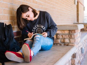 母の「時代が違う」に気付く。私も年下に対して「大人」になっていた