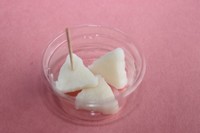 炊いたご飯から作るスイーツ「らいすくりーむ」。コメの甘さともちもちした食感が特徴だ