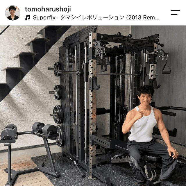 庄司智春 (@tomoharushoji)さんのインスタグラムより