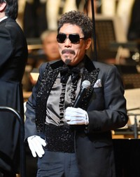 ２０２３年１月に開催された「湯川れい子　８７ｔｈ　花のＢｉｒｔｈｄａｙ」に出演した鈴木雅之＝都内