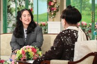 「徹子の部屋」に出演するゆりやんレトリィバァ（左）と黒柳徹子＝テレビ朝日提供