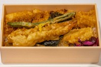 【金賞】日本橋 天丼 天むす 金子半之助「江戸前天丼弁当（税込1800円）」