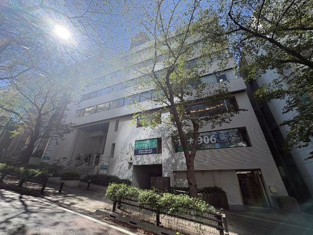 191573 税理士法人チェスター渋谷事務所4 会議中