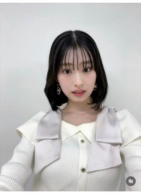 井本彩花インスタグラム＠imoto_ayaka_officialより