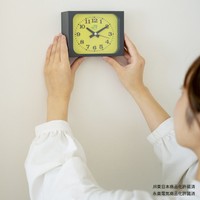 「JR東日本 みどりの駅時計BOOK」（宝島社）の使用イメージ