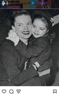 ライザ・ミネリのインスタグラム＠officiallizaminnelliより