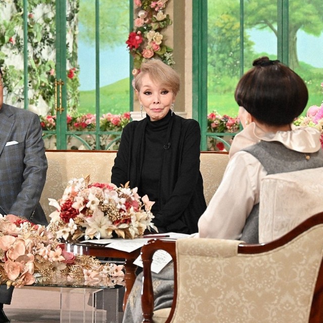 1月29日放送の「徹子の部屋」に出演した梅沢富美男さん、研ナオコさん＝テレビ朝日提供