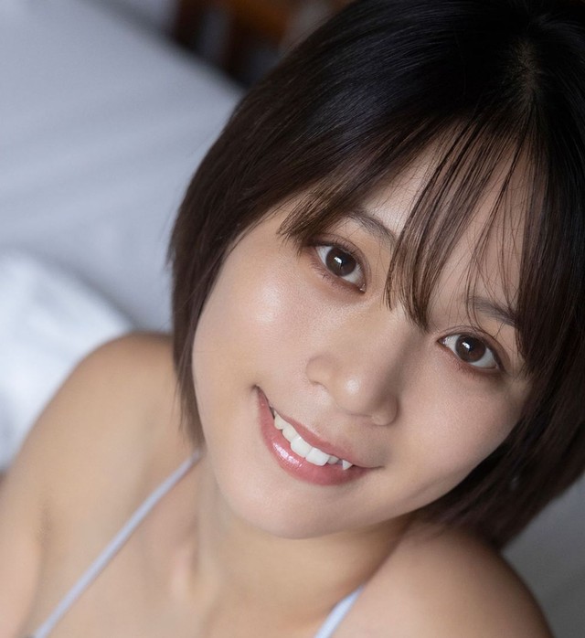 山岡雅弥 PA!デジタル写真集「妹のように思ってたのに…」（扶桑社）より＝提供：週刊SPA!編集部 撮影：中山雅文 ヘアメイク：氏川千尋 スタイリング：毛塚由恵