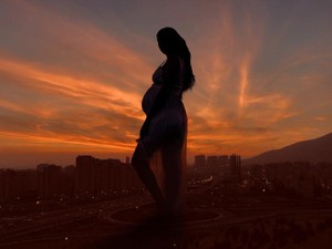 なぜ先輩は武勇伝を語るのか。妊娠出産の「現実」に向き合う私の孤独