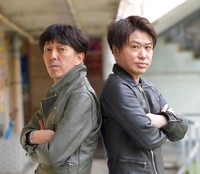 2丁拳銃の小堀裕之（左）と川谷修士
