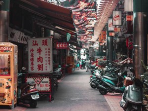 この味を、知っている。頬張った瞬間、あの日々と情景を思い出した