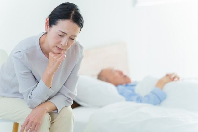 介護による負担を感じる女性※画像はイメージです（taka/stock.adobe.com）