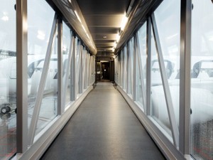 ウクライナ侵攻がフィンエアーに大打撃　ロシア領空の飛行禁止、アジア航路の戦略転換