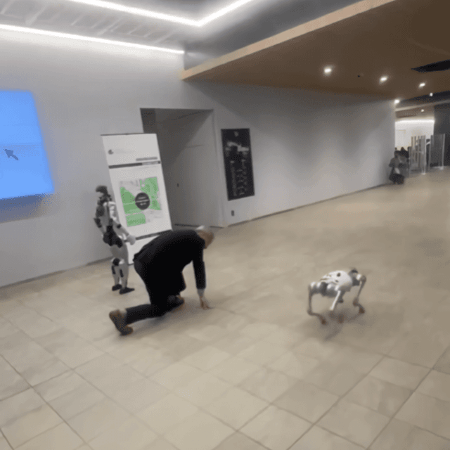 人間とロボットのかけっこ大会が話題に（高橋英之さん提供）