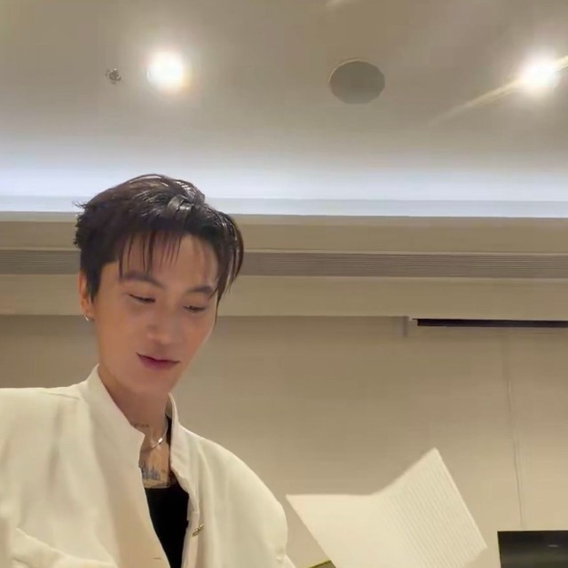 タイの俳優OHM（オーム）こと、タナパック・ジョンジャイパーさん（本人の公式Xから、スクリーンショット）