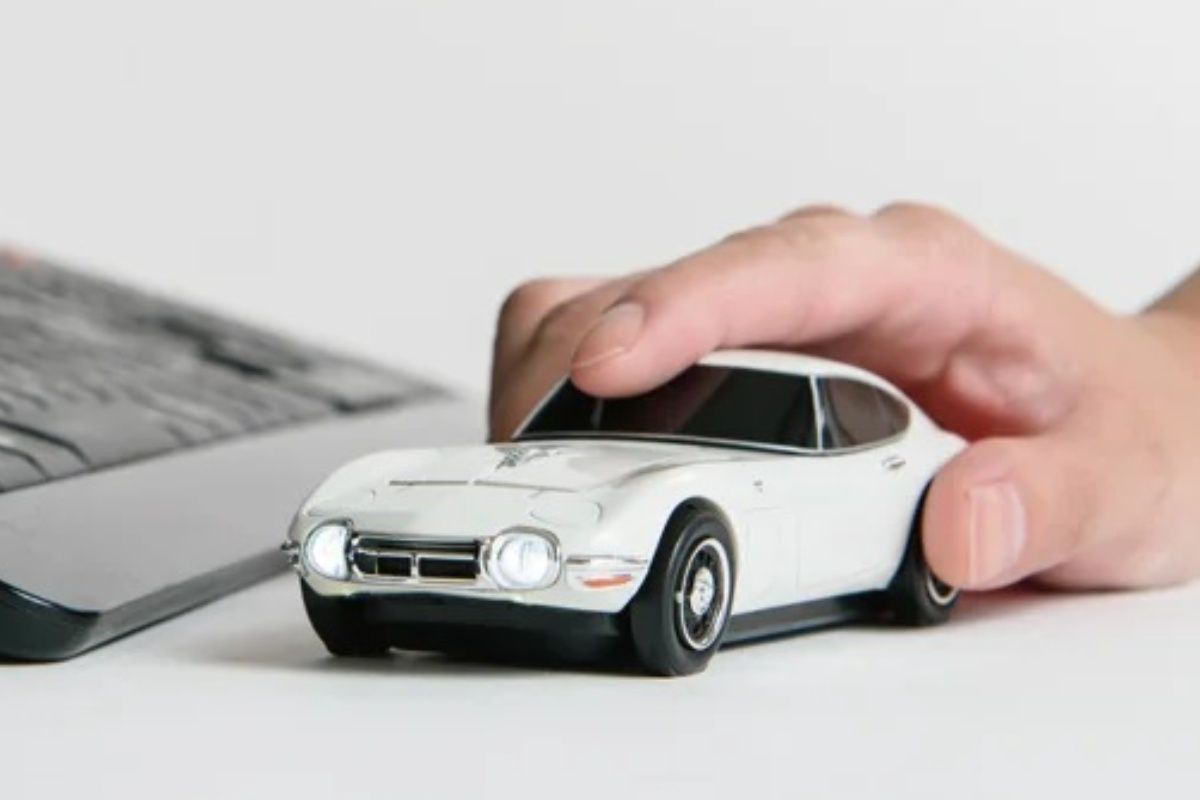 TOYOTA 2000GT クリックカー型マウス あの名車と仕事ができる!？ 「トヨタ2000GT」型Bluetoothマウスが期間