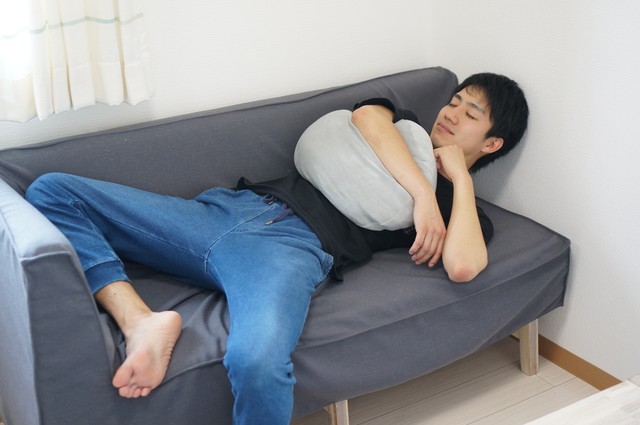 また不毛な休日を過ごしてしまったのではありませんか？（keshikifechi/stock.adobe.com）