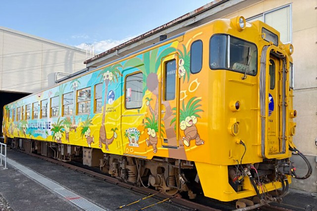 12月18日にお披露目された「ナッシートレイン宮崎」（写真提供：JR九州）