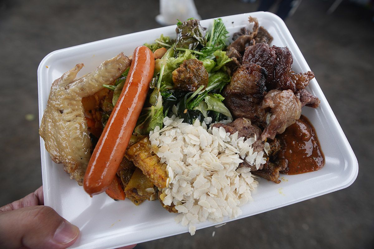 ヒマラヤの民の饗宴 ネパール“美食の少数民族”の別格BBQ | 朝日新聞