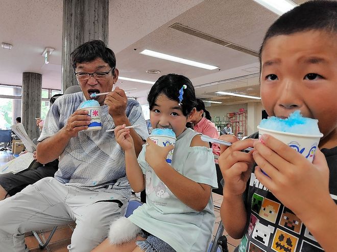 VOX POPULI: Impromptu ‘kakigori’ stall a bright spot amid quake cleanup | The Asahi Shimbun: Breaking News, Japan News and Analysis