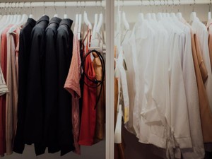 今もあの時の決意を思い出す。初めて自分だけの意思で服を買った日