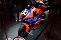 2024鈴鹿８耐を制したホンダのゼッケン30が展示されてました